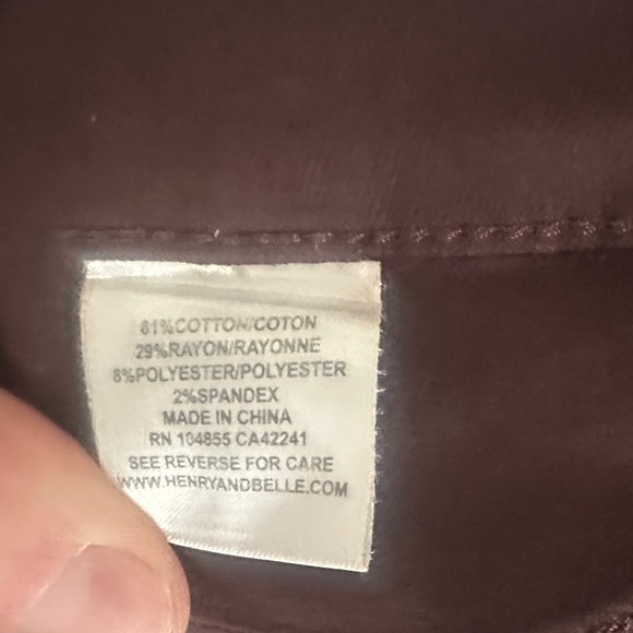 Henry & Belle Dark Skinny Pants with Zipper Details - Picture 4 of 4